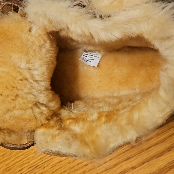 L.L. Bean Men\'s Tan Suede Chukka Boots with Shearling Collar main image 5